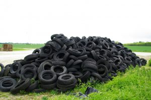 gomme vecchie ed usate da smaltire