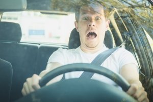 Frenata d'emergenza in auto