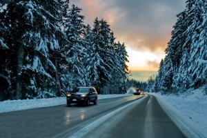 Strada innevata